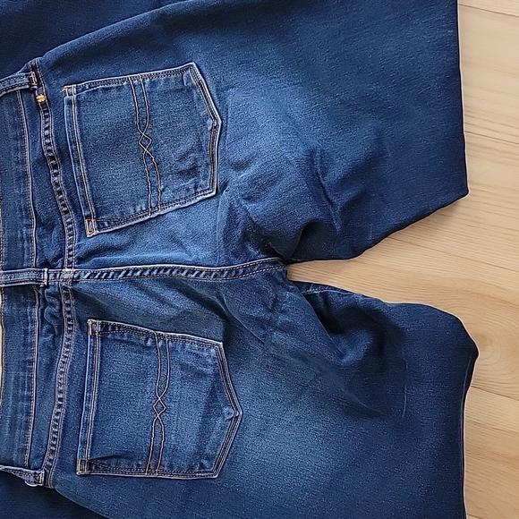 Lucky Brand Jeans - Picture 7 of 8